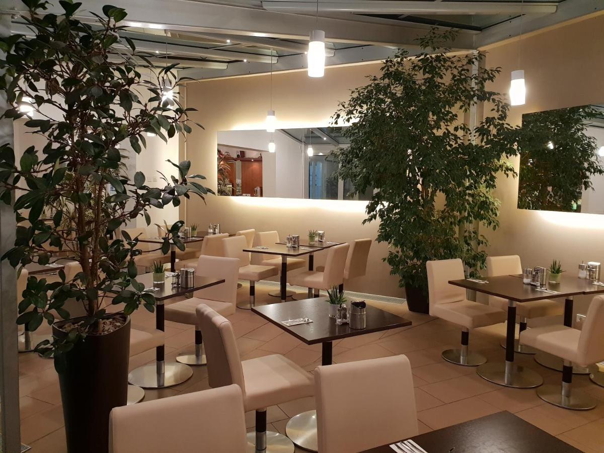 City Hotel Штутгарт Екстер'єр фото