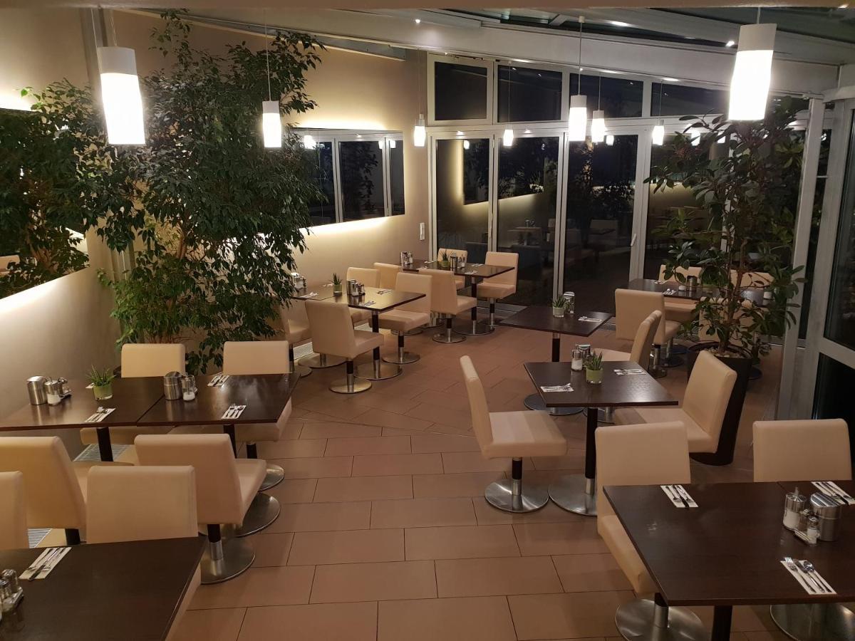City Hotel Штутгарт Екстер'єр фото