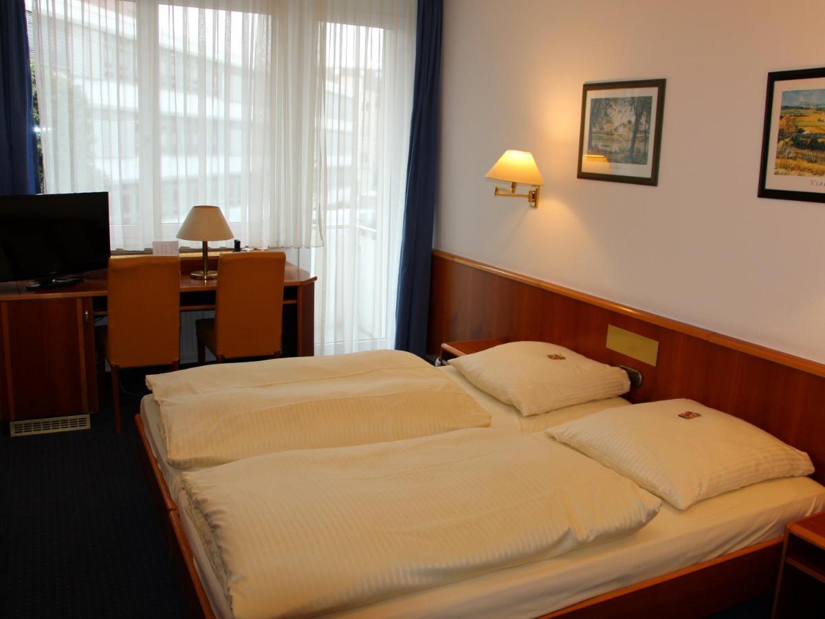 City Hotel Штутгарт Номер фото