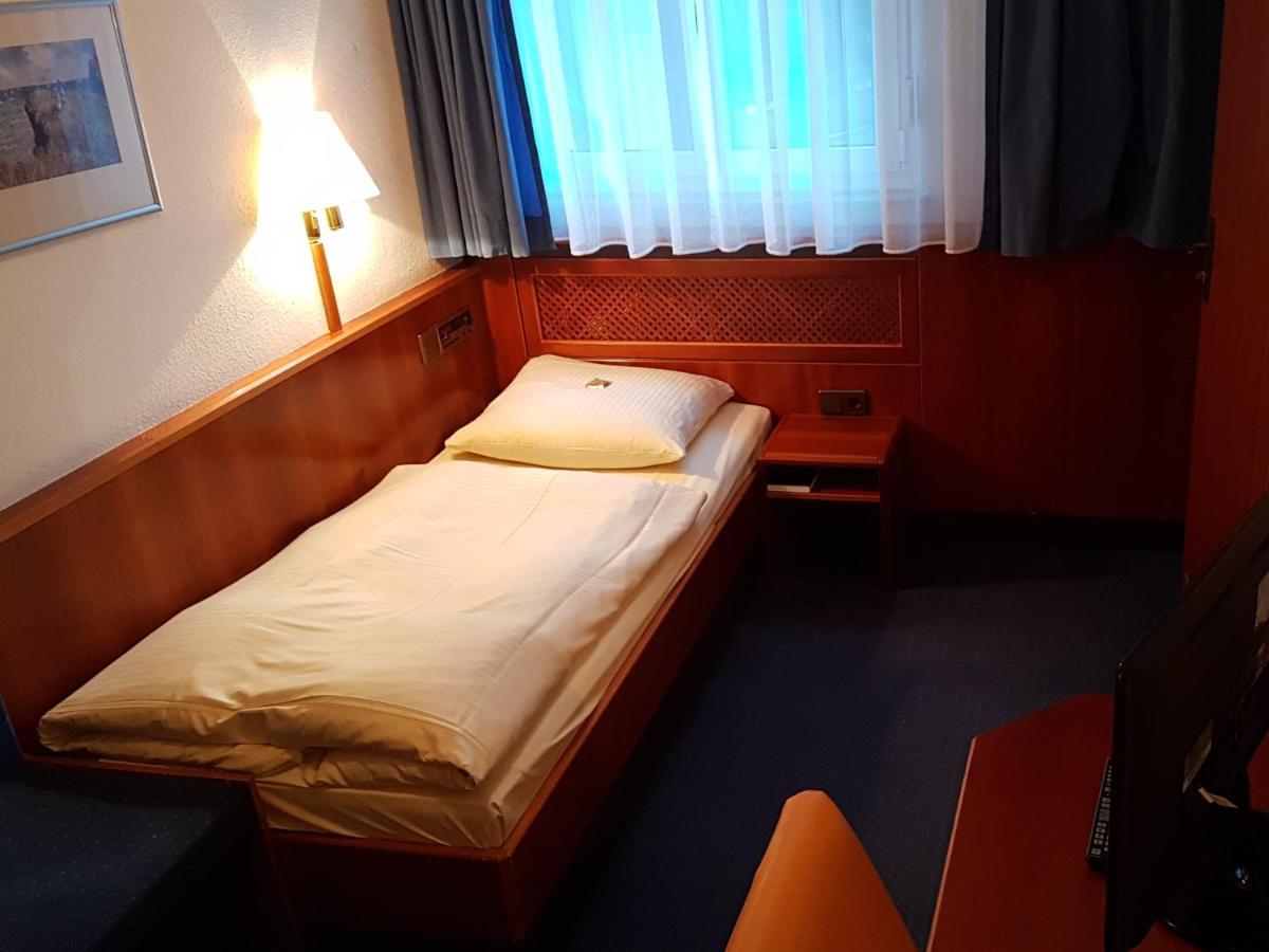 City Hotel Штутгарт Номер фото
